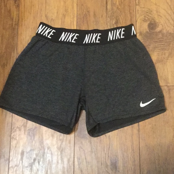 nike spandex shorts